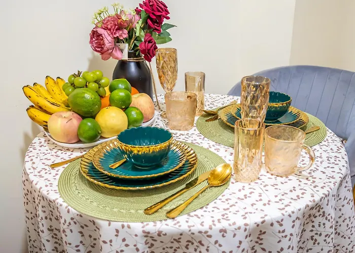 Brixton Place- Weston Tower Luxury Staycation * Manila